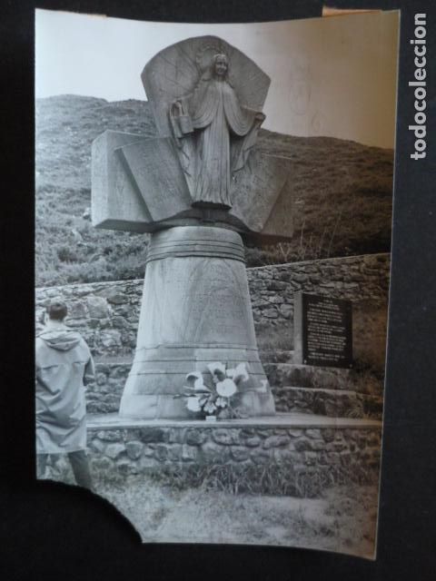 Fotograf&iacute;a antigua: SAN SEBASTIAN DE GARABANDAL CANTABRIA APARICION DE LA VIRGEN ANTIGUA FOTOGRAFIA ORIGINAL 12 X 17 CM