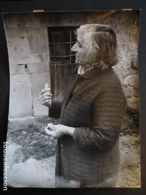 Fotograf&iacute;a antigua: SAN SEBASTIAN DE GARABANDAL CANTABRIA APARICION DE LA VIRGEN ANTIGUA FOTOGRAFIA ORIGINAL 24 X 18 CM
