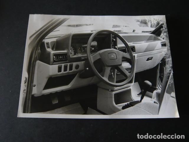 Antique Photography: AUTOMOVIL FORD ESCORT ANTIGUA FOTOGRAFIA ORIGINAL 18 X 13 CM