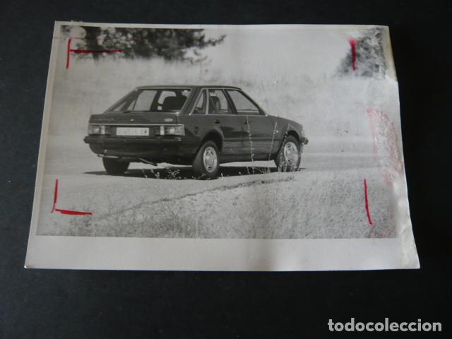 Antique Photography: AUTOMOVIL FORD ESCORT ANTIGUA FOTOGRAFIA ORIGINAL 18 X 13 CM