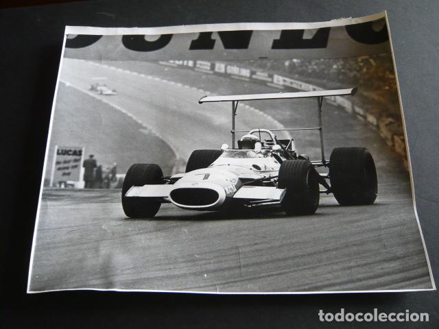 Fotograf&iacute;a antigua: JACKIE STEWART CONDUCTOR FORMULA 1 ANTIGUA FOTOGRAFIA 21 X 25 CM