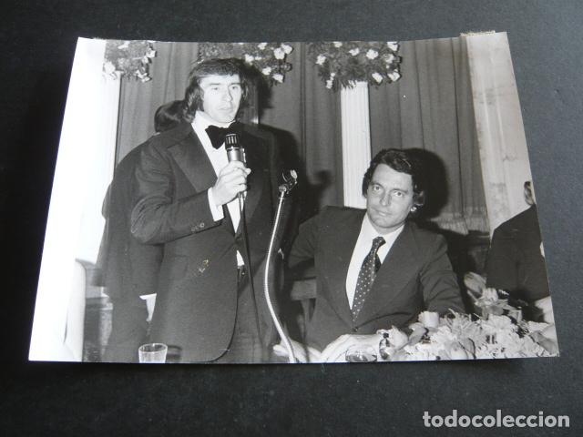 Antique Photography: JACKIE STEWART Y ALEX SOLER ROIG CONDUCTOR FORMULA 1 ANTIGUA FOTOGRAFIA 18 X 12 CM