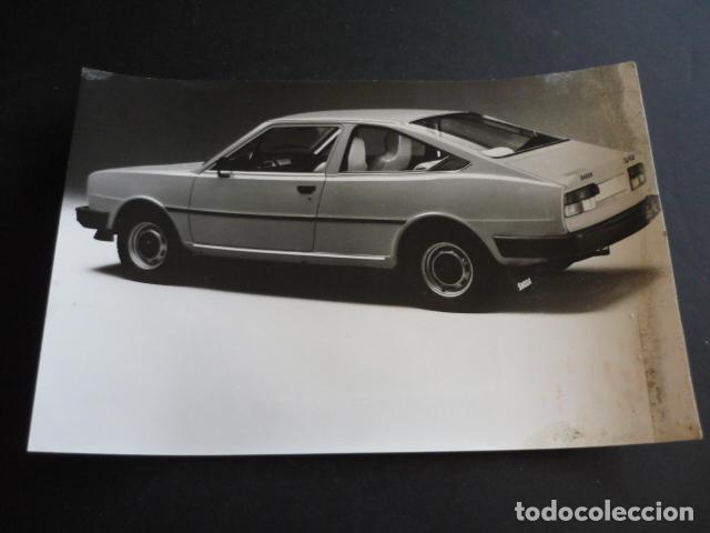 Fotograf&iacute;a antigua: AUTOMOVIL SKODA COUPE RAPID ANTIGUA FOTOGRAFIA 18 X 24 CM