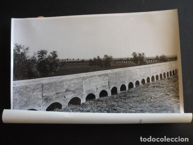 Fotograf&iacute;a antigua: CANALES DE RIEGO BADAJOZ ANTIGUA FOTOGRAFIA ORIGINAL 18 X 24 CM