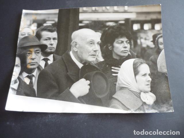 Fotograf&iacute;a antigua: PARIS CONMEMORACION XX ANIVERSARIO VICTORIA 2&ordf; GUERRA MUNDIAL ANTIGUA FOTOGRAFIA ORIGINAL 18 X 24 CM