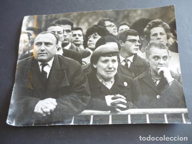 Fotograf&iacute;a antigua: PARIS CONMEMORACION XX ANIVERSARIO VICTORIA 2&ordf; GUERRA MUNDIAL ANTIGUA FOTOGRAFIA ORIGINAL 18 X 24 CM