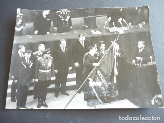 Fotografia antica: MOSCU RUSIA XX ANIVERSARIO VICTORIA SEGUNDA GUERRA MUNDIAL ANTIGUA FOTOGRAFIA ORIGINAL 18 X 24 CM