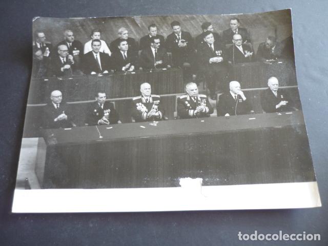 Antique Photography: MOSCU RUSIA XX ANIVERSARIO VICTORIA SEGUNDA GUERRA MUNDIAL ANTIGUA FOTOGRAFIA ORIGINAL 18 X 24 CM