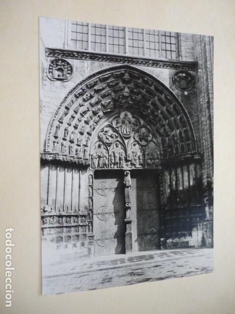 Fotografia antica: PORTADA DE IGLESIA GOTICA ANTIGUA FOTOGRAFIA 13,5 X 22,5 CM