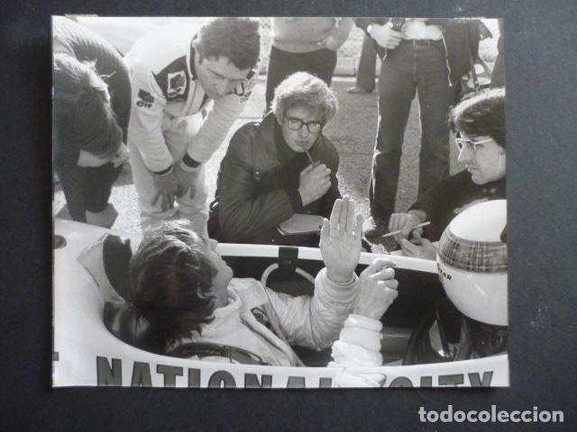 Fotograf&iacute;a antigua: JACKIE STEWART CORREDOR FORMULA 1 AUTOMOVILISMO ANTIGUA FOTOGRAFIA 16 X 20 CM