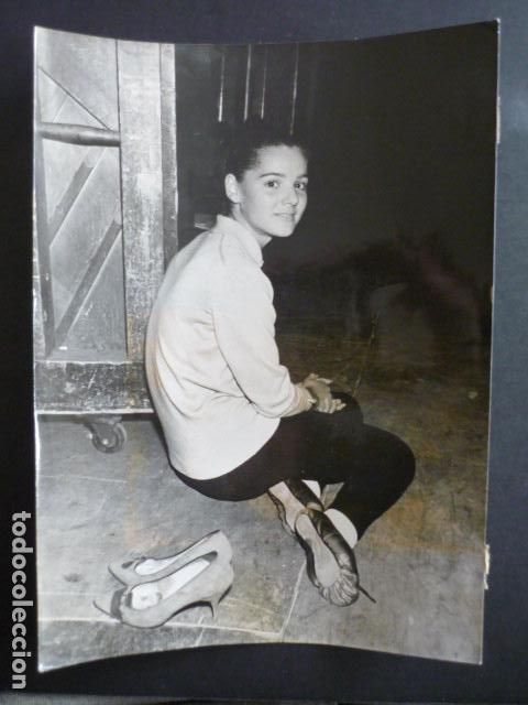 Fotograf&iacute;a antigua: PILARIN SAN CLEMENTE BAILARINA ANTIGUA FOTOGRAFIA ORIGINAL 1965 18 X 24 CM