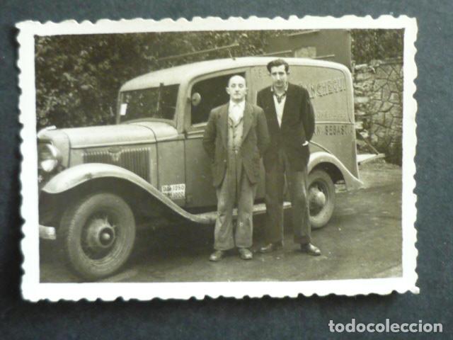 Fotograf&iacute;a antigua: SAN SEBASTIAN FURGONETA AUTOMOVIL TEJIDOS SANCHEGUI ANTIGUA FOTOGRAFIA 6 X 9 CM