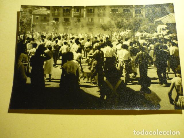 Fotografia antica: FUENTERRABIA GUIPUZCOA FIESTAS ANTIGUA FOTOGRAFIA ORIGINAL 17 X 11,5 CM