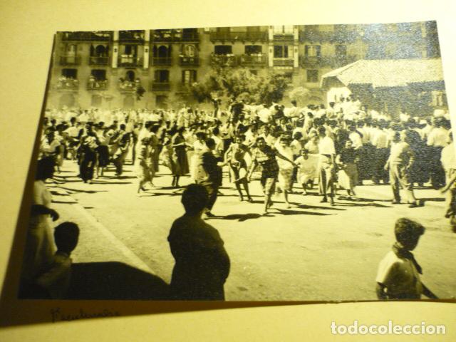 Fotografia antica: FUENTERRABIA GUIPUZCOA FIESTAS ANTIGUA FOTOGRAFIA ORIGINAL 17 X 11,5 CM