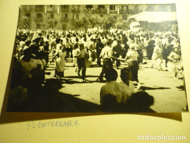 Fotografia antica: FUENTERRABIA GUIPUZCOA FIESTAS ANTIGUA FOTOGRAFIA ORIGINAL 17 X 11,5 CM