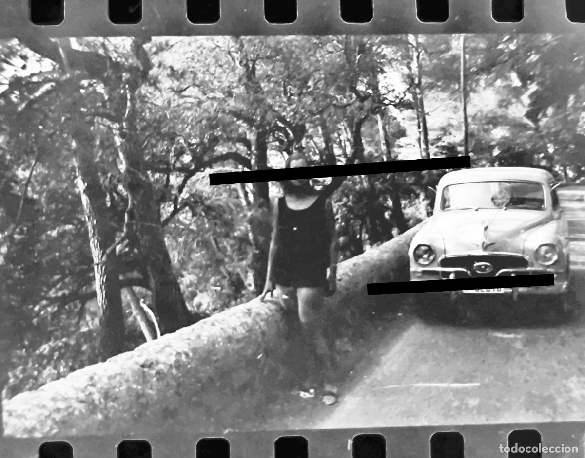 Fotografia antica: Antiguo negativo de fotograf&iacute;a. En Mallorca. Chica, coche. A&ntilde;o 1960
