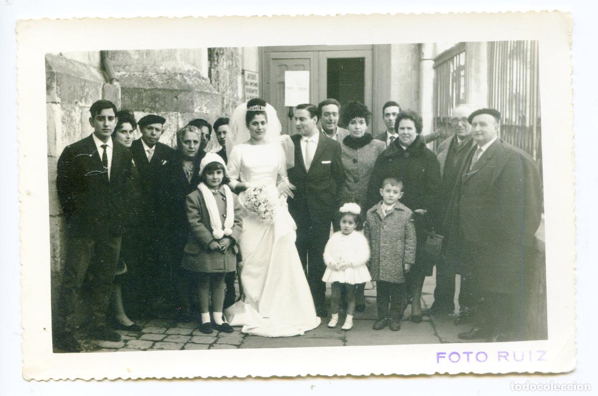 Fotografia antica: Santander, una boda en la parroquia de La Consolaci&oacute;n, circa 1955, Foto Ruiz