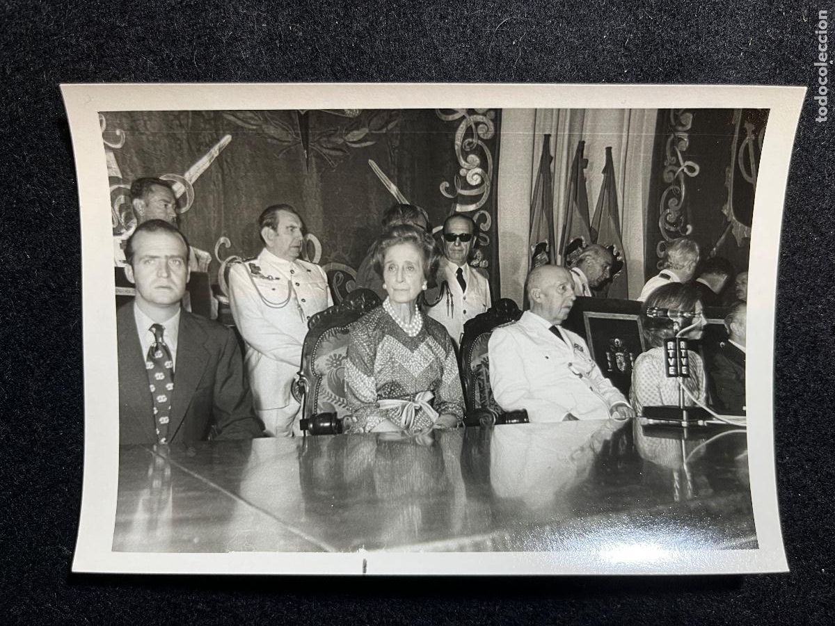 Antique Photography: Foto original Franco uniforme Movimiento con Carmen Polo, Juan Carlos, Gonzalo Fern&aacute;ndez de la Mora