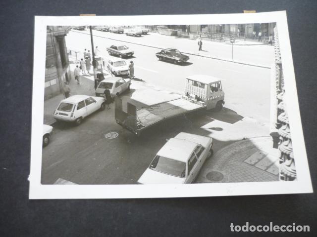 Fotograf&iacute;a antigua: MADRID CAMION GRUA ANTIGUA FOTOGRAFIA ORIGINAL 13 X 18 CM