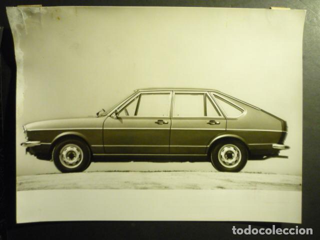 Antique Photography: AUTOMOVIL WOLKSWAGEN PASSAT TS ANTIGUA FOTOGRAFIA ORIGINAL 18 X 24 CM
