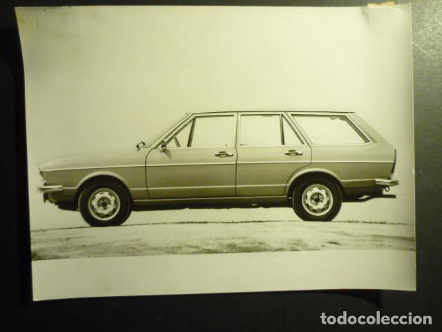 Antique Photography: AUTOMOVIL WOLKSWAGEN PASSAT SEDAN ANTIGUA FOTOGRAFIA ORIGINAL 18 X 24 CM