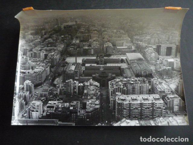 Fotografia antica: BARCELONA VISTA AEREA ANTIGUA FOTOGRAFIA ORIGINAL 18 X 24 CM