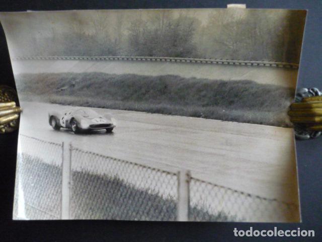 Antique Photography: JOHN SURTEES AUTOMOVILISTA 1000 KM DE MONZA AUTOMOVILISMO ANTIGUA FOTOGRAFIA 18 X 24 CM