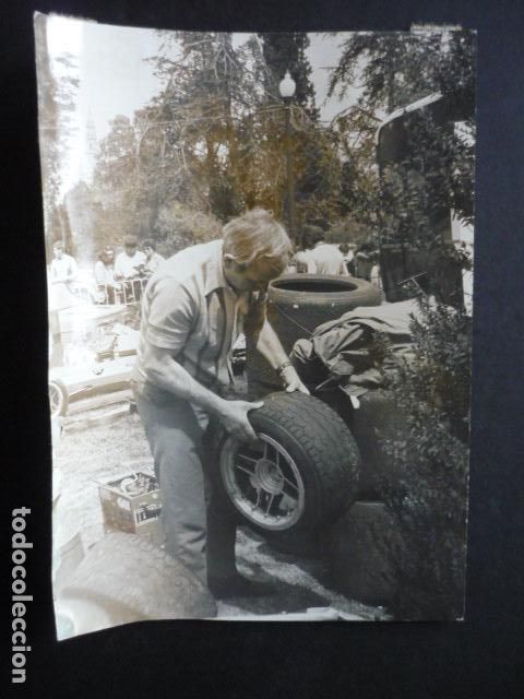 Antique Photography: JOHN SURTEES AUTOMOVILISTA AUTOMOVILISMO ANTIGUA FOTOGRAFIA 18 X 12 CM