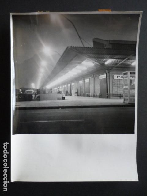 Alte Fotografie: BARCELONA MERCABARNA FOTOGRAFIA 24 X 18 CM
