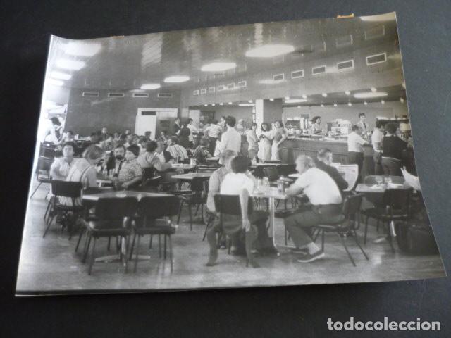 Alte Fotografie: BARCELONA AEROPUERTO PRAT DE LLOBREGAT ANTIGUA FOTOGRAFIA 24 X 18 CM