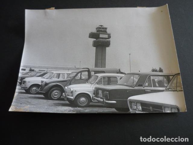 Fotograf&iacute;a antigua: BARCELONA AEROPUERTO PRAT DE LLOBREGAT ANTIGUA FOTOGRAFIA 24 X 18 CM