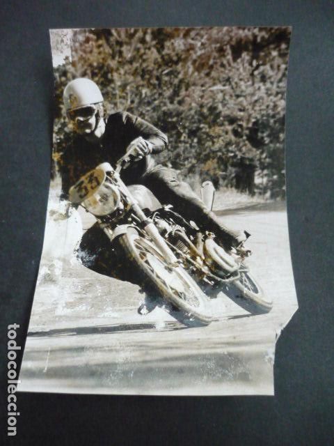 Fotografia antica: ENRIQUE DE JUAN MOTOCICLISTA AUTOMOVILISMO ANTIGUA FOTOGRAFIA 18 X 12 CM