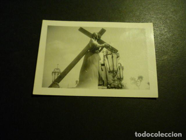 Fotograf&iacute;a antigua: CREVILLENTE ALICANTE SEMANA SANTA PASO ANTIGUA FOTOGRAFIA 7 X 4.5 CM