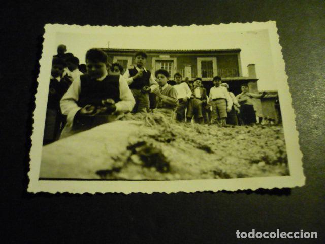 Fotograf&iacute;a antigua: ORIHUELA ALICANTE GRUPO DE NI&Ntilde;OS ANTIGUA FOTOGRAFIA 6 X 9 CM LABORATORIOS BALLESTER