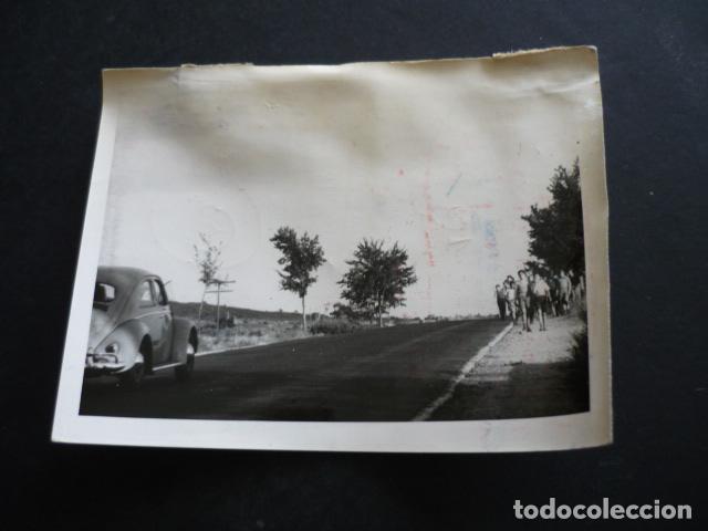 Antique Photography: AUTOMOVIL EN CARRETERA ANTIGUA FOTOGRAFIA 12 X 9 CM