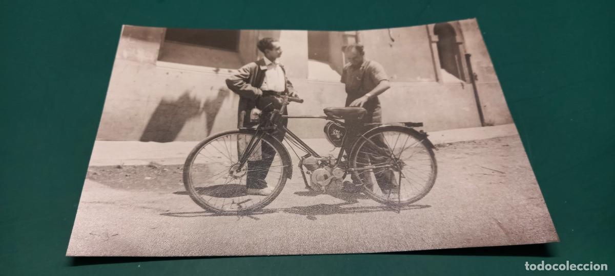 Antique Photography: ANTIGUA FOTOGRAFIA ORIGINAL TAMA&Ntilde;O 13X18 CURIOSA MOTOCICLETA DE LOS A&Ntilde;OS 50