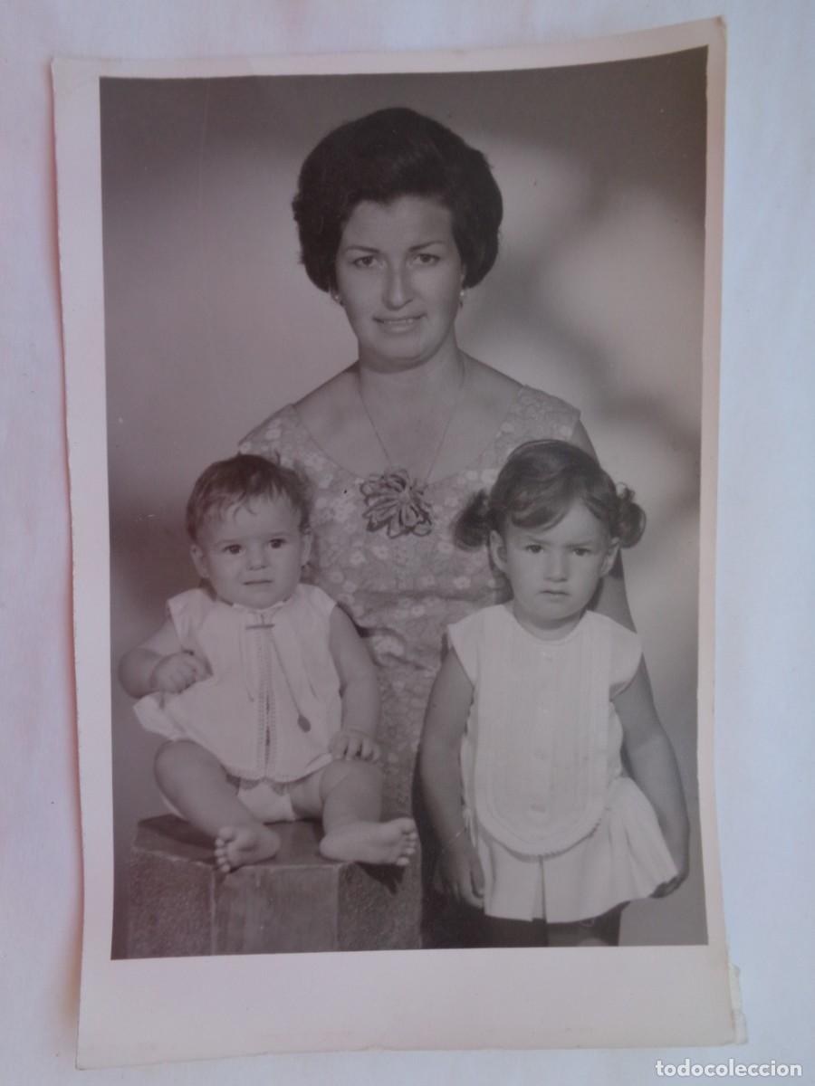 Antique Photography: PRECIOSA FOTO DE ESTUDIO DE MADRE CON NI&Ntilde;AS ........ 12 X 18 CM