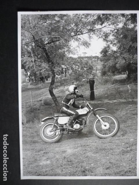 Fotograf&iacute;a antigua: MADRID CASA DE CAMPO PREMIO MOTOCROSS CORTE INGLES MOTOCICLISMO ANTIGUA FOTOGRAFIA 13 X 18 CM