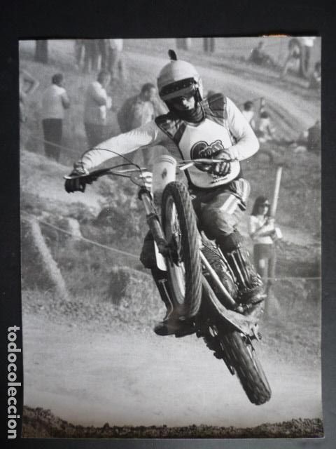 Alte Fotografie: FIGUERAS GERONA VII TROFEO INTERNACIONAL MOTOCROSS MOTOCICLISMO ANTIGUA FOTOGRAFIA 24 X 18 CM