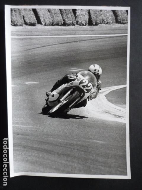 Fotografia antiga: MADRID CIRCUITO DEL JARAMA XXX PREMIO INTERNACIONAL MOTOCICLISMO ANTIGUA FOTOGRAFIA 13 X 18 CM