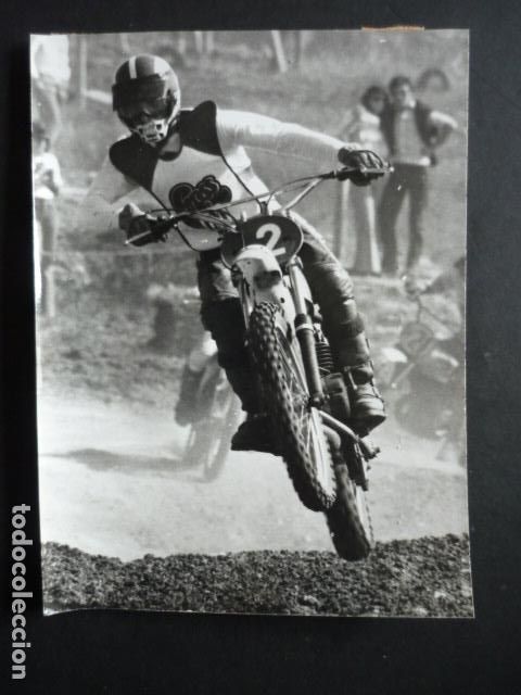Alte Fotografie: GUADALAJARA CAMPEONATO DE ESPA&Ntilde;A MOTOCROSS MOTOCICLISMO 1974 ANTIGUA FOTOGRAFIA 13 X 18 CM