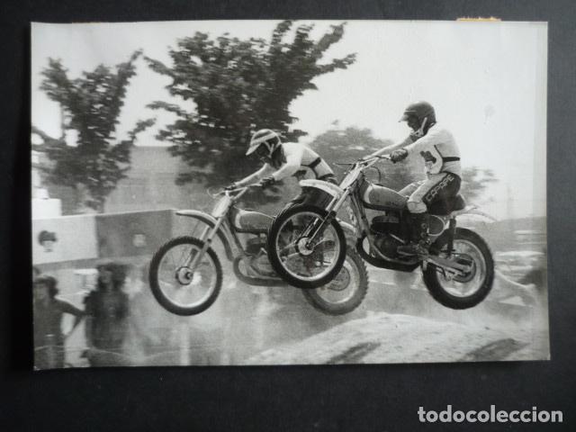Antique Photography: CAPAPEY GUADALAJARA CAMPEONATO DE ESPA&Ntilde;A MOTOCROSS MOTOCICLISMO 1974 ANTIGUA FOTOGRAFIA 13 X 18 CM