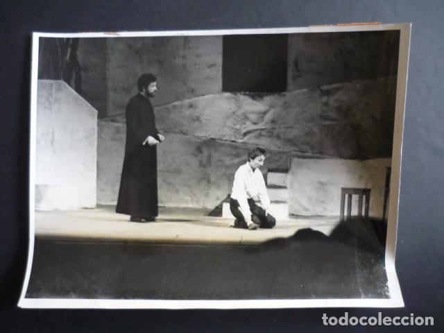 Antique Photography: OBRA DE TEATRO ANDORRA 1971 ANTIGUA FOTOGRAFIA 18 X 24 CM