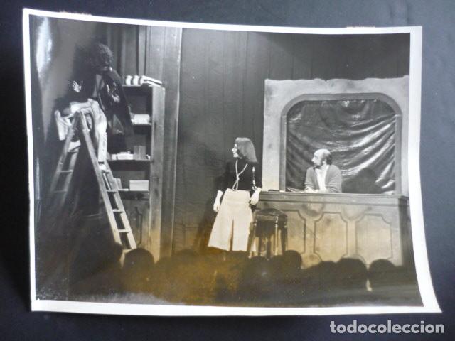 Alte Fotografie: MADRID TEATRO ATENEO OBRA DE TEATRO DANZA RITUAL PARA UNA EJECUCION ANTIGUA FOTOGRAFIA 18 X 24 CM