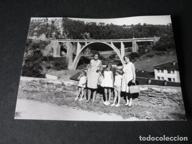 Alte Fotografie: LUARCA ASTURIAS ANTIGUA FOTOGRAFIA 7,5 X 10,5 CM