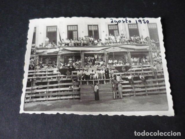 Alte Fotografie: MIRAFLORES DE LA SIERRA MADRID AGOSTO 1950 CORRIDA DE TOROS DIA FESTIVO ANTIGUA FOTOGRAFIA 6 X 8 CM