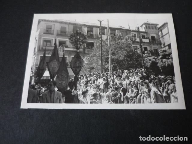 Alte Fotografie: TOLEDO PROCESION DEL CORPUS CHRISTI ANTIGUA FOTOGRAFIA 7,5 X 10,5 CM