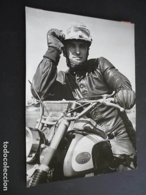 Antique Photography: KVETOSLAV MASITA CORREDOR MOTOCICLISMO ANTIGUA FOTOGRAFIA 24 X 18 CM