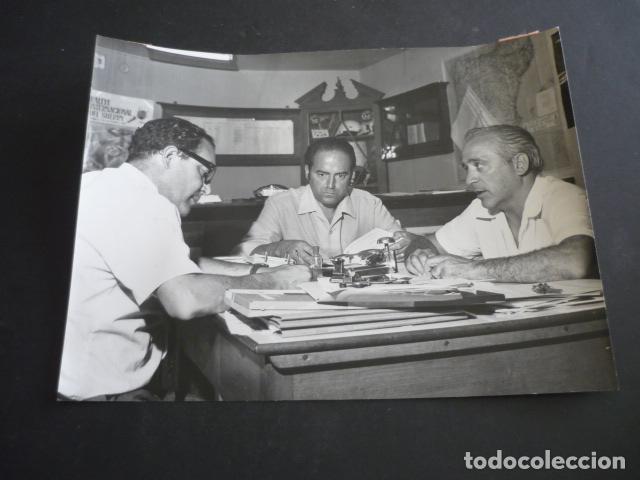 Antique Photography: AGUSTIN SABIO PRESIDENTE COLEGIO OFICIAL CRONOMETRADORES AUTOMOVILISMO ANTIGUA FOTOGRAFIA 24 X 18 CM