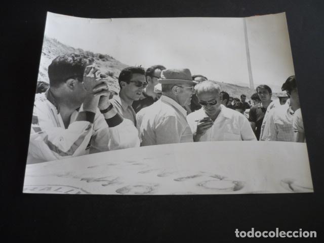 Antique Photography: AGUSTIN SABIO PRESIDENTE COLEGIO OFICIAL CRONOMETRADORES AUTOMOVILISMO ANTIGUA FOTOGRAFIA 24 X 18 CM